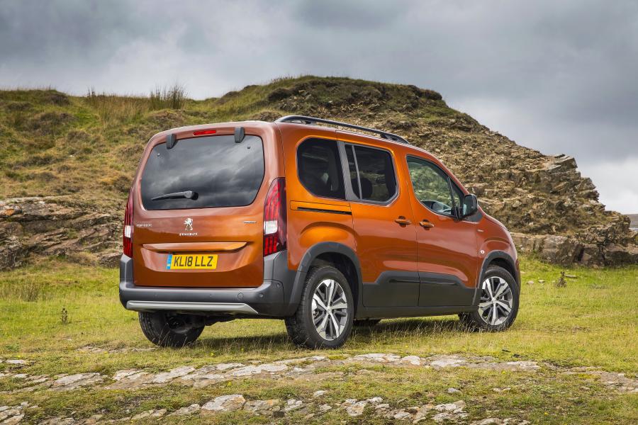  Peugeot Rifter GT Line 2018 года  (UK) (фото 8 из 23)